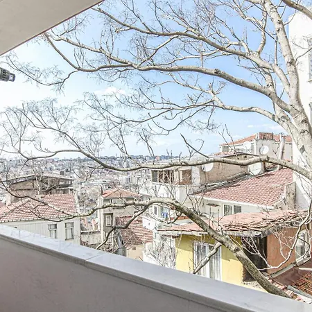 Apartment Flat With Balcony And Shared Terrace In Beyoglu Istanbul